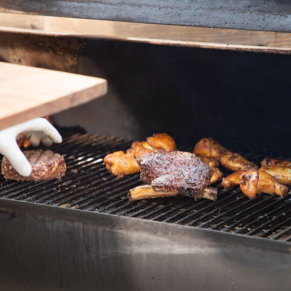 Bear Mountain — Meat cooking on a grill