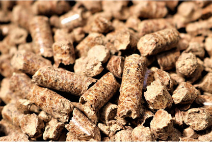 Bear Mountain — Hardwood pellets, close-up